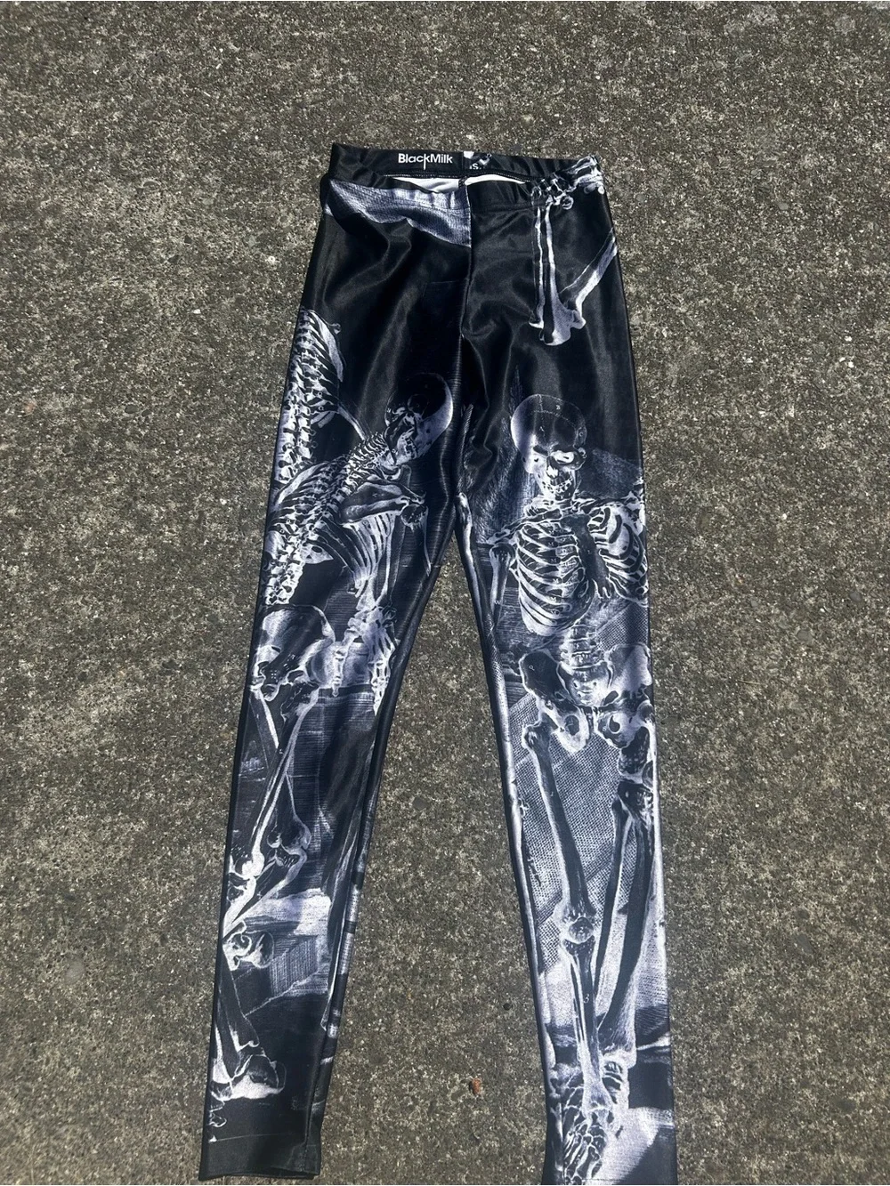 Blackmilk Skull Leggings Tights - Picture 4 of 9